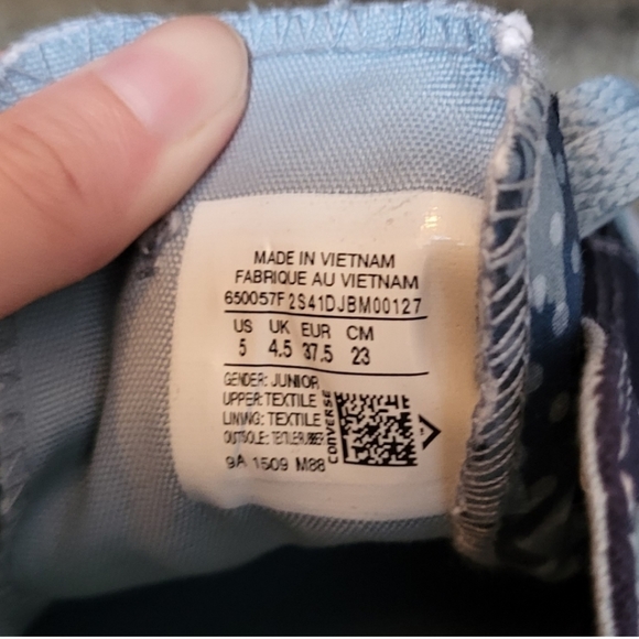 NWOT Double Tongues Blue and Camo Converse! Size 5 Junior! - Picture 5 of 12